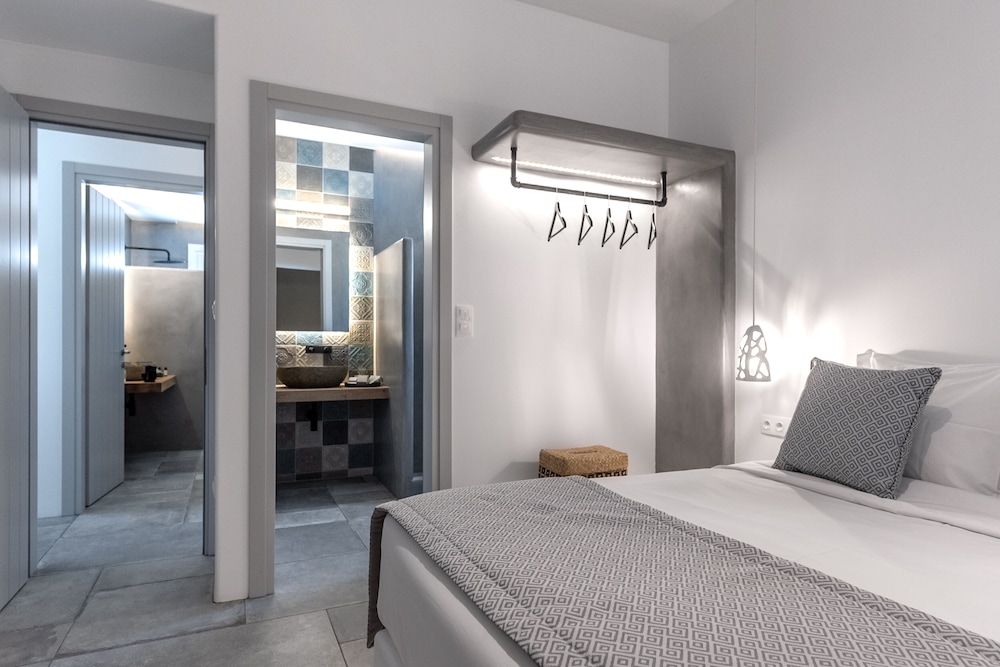 Superior Suite, 1 Bedroom, Private Pool photo 2