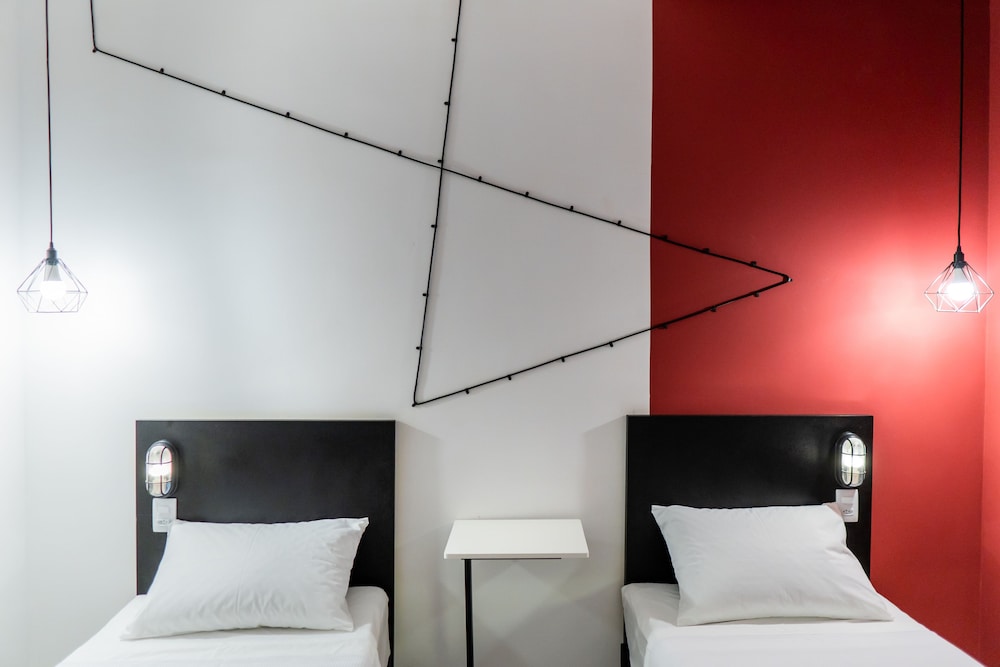 Single Room - Photo 2