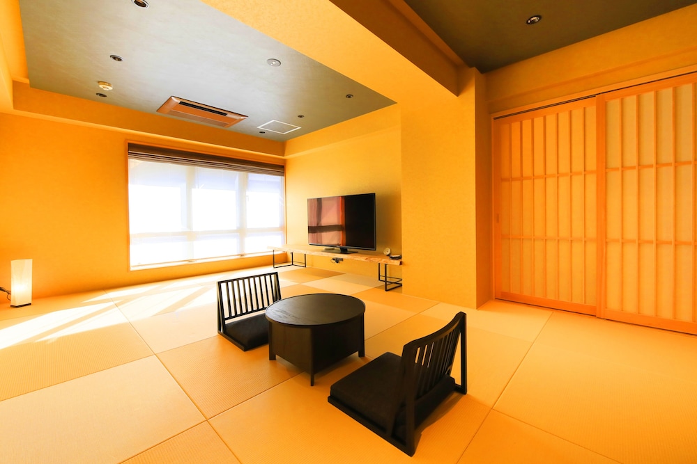 Japanese-Style, 38sqm, Town view, NonSmo, Kaiseki Dinner(6or7:30PM) Contact in advance for allergies - Photo 2