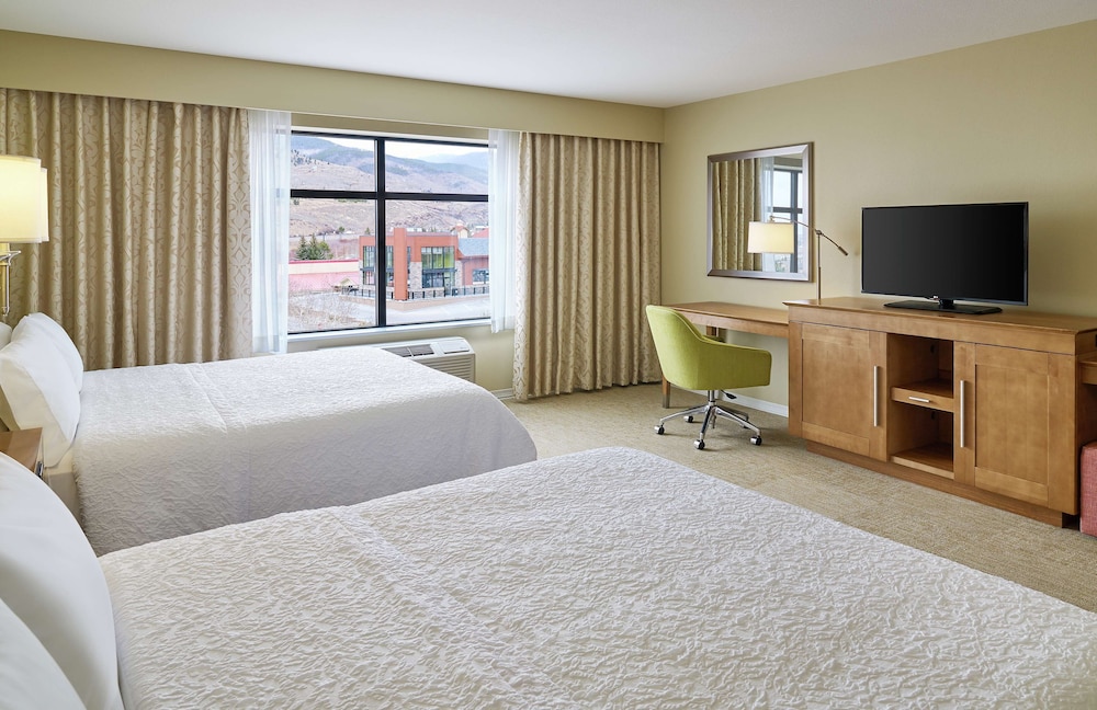 Room, 2 Queen Beds, Accessible, Bathtub (Mobility & Hearing, Non Smoking)