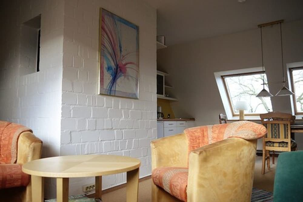 Apartment, 2 Bedrooms (2-4 Adults) photo 3