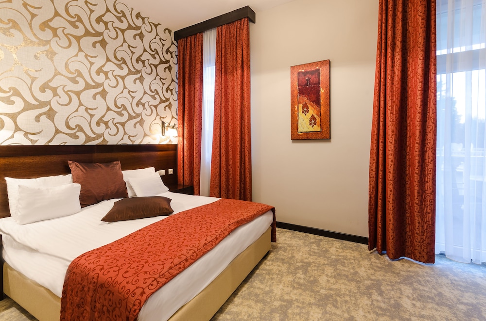 Deluxe Suite photo 3