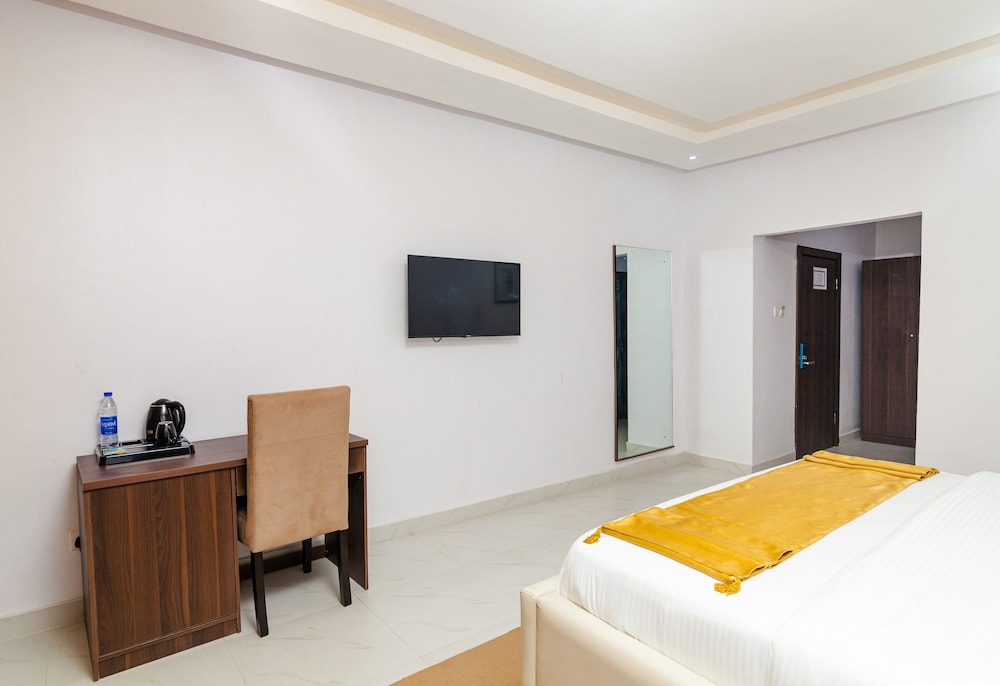 Executive Room - Photo 7