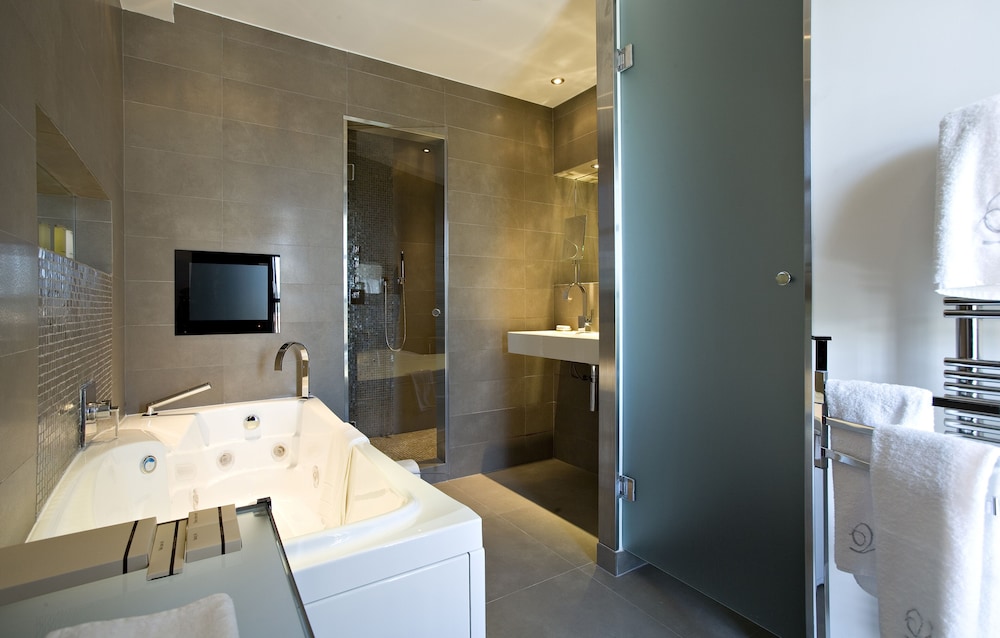 Deluxe Room, Terrace - Photo 4
