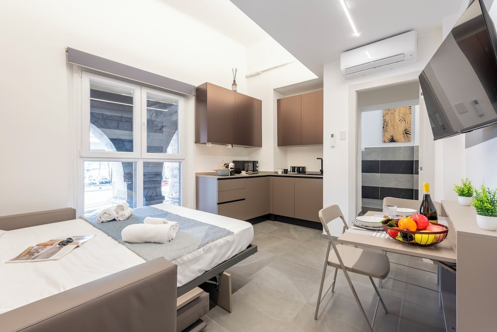 Family Apartment, 3 Bedrooms (Giannini House Next To Aquarium)