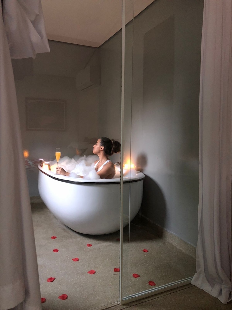 Honeymoon Double Room photo 1