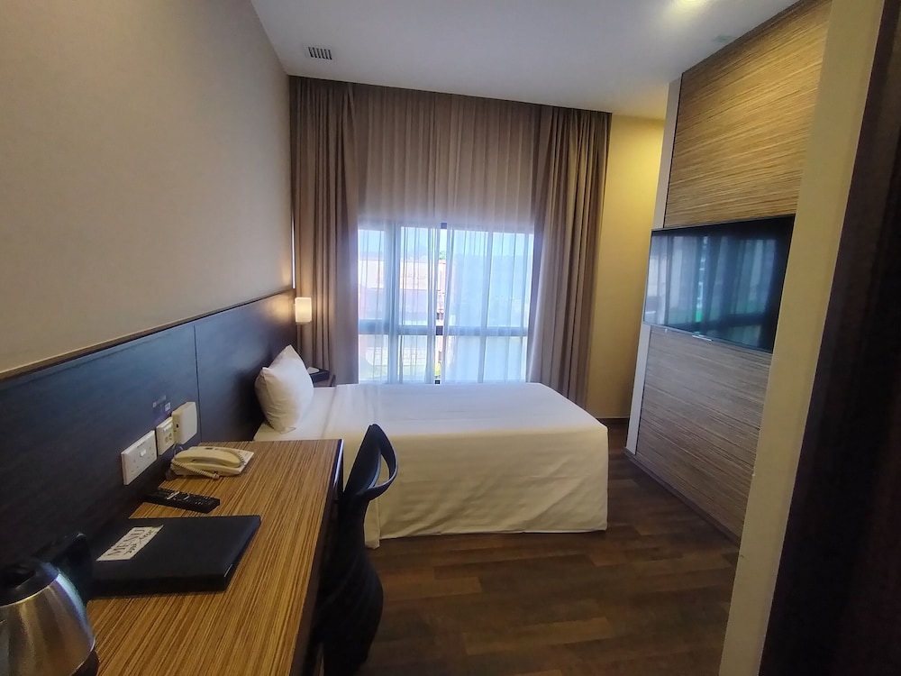 Single Room photo 2
