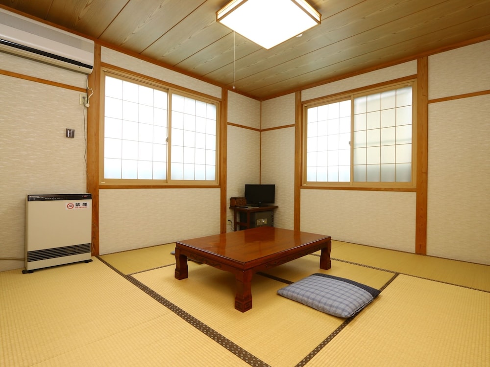 Japanese-Style Room, Shared Bathroom photo 1