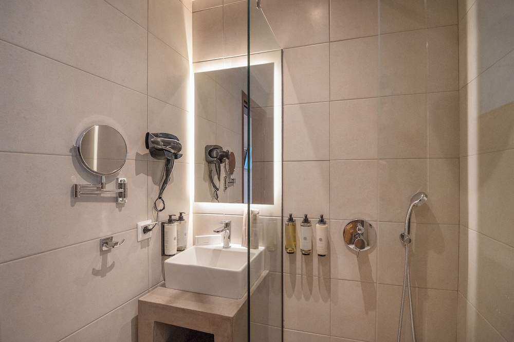 Superior Triple Room - Photo 2