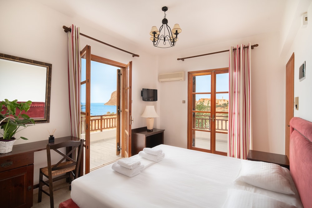 Comfort Studio, Balcony, Sea View photo 1