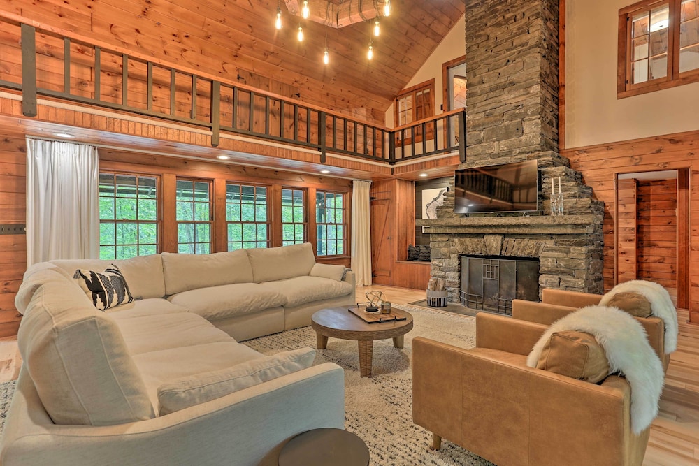 House (4 Bedrooms) photo 1