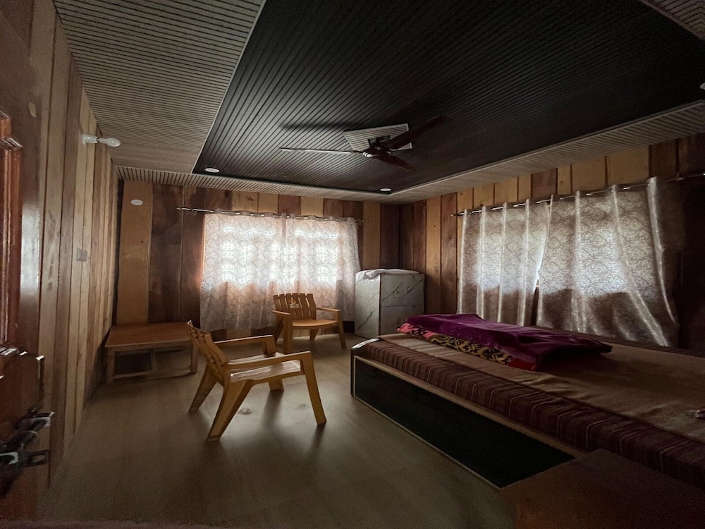 Deluxe Double or Twin Room, Mountain View photo 2