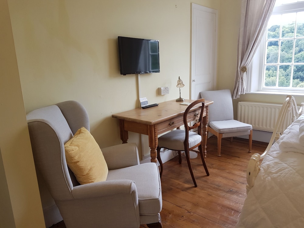 Superior Double Room, Ensuite (River View) photo 3