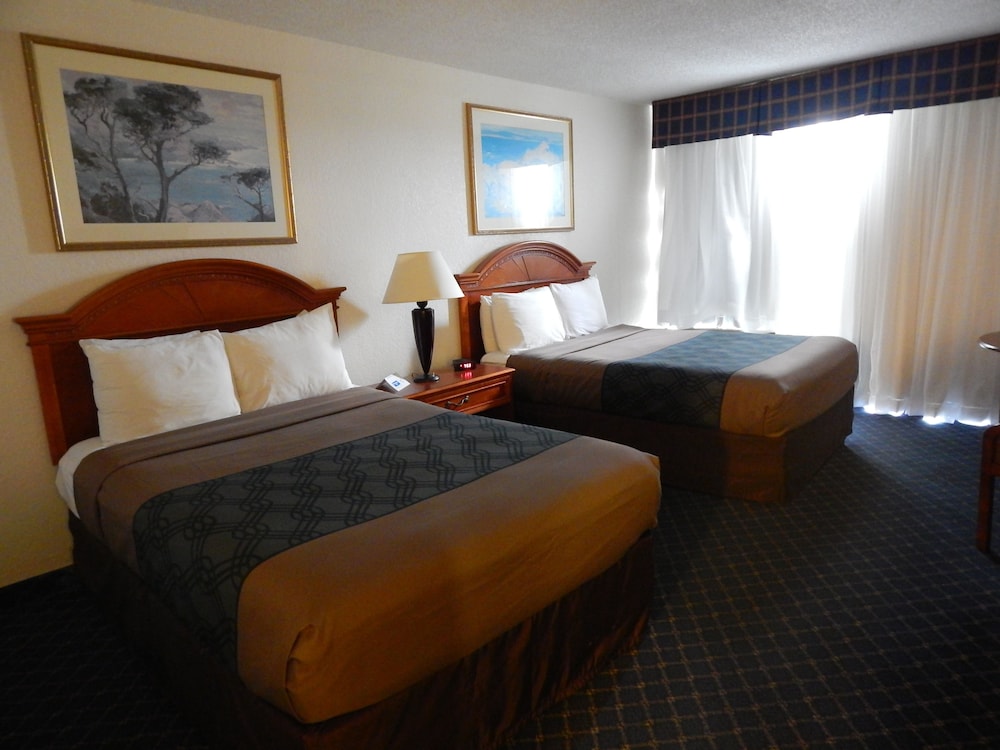 Deluxe Room, 2 Full Beds - Photo 2
