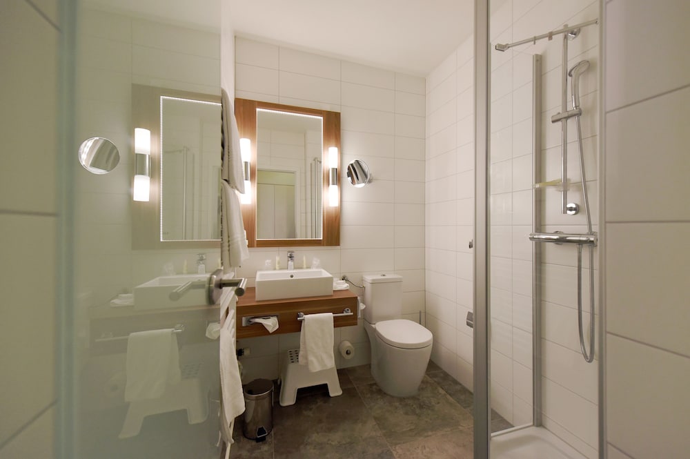 Business Twin Room, Non Smoking photo 3
