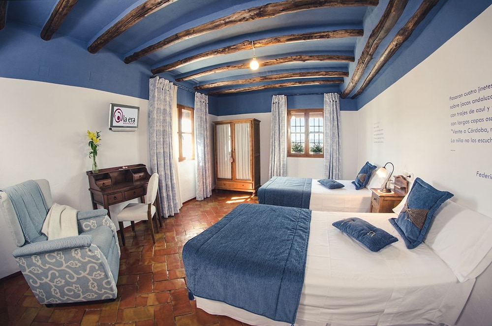 Double or Twin Room photo 3