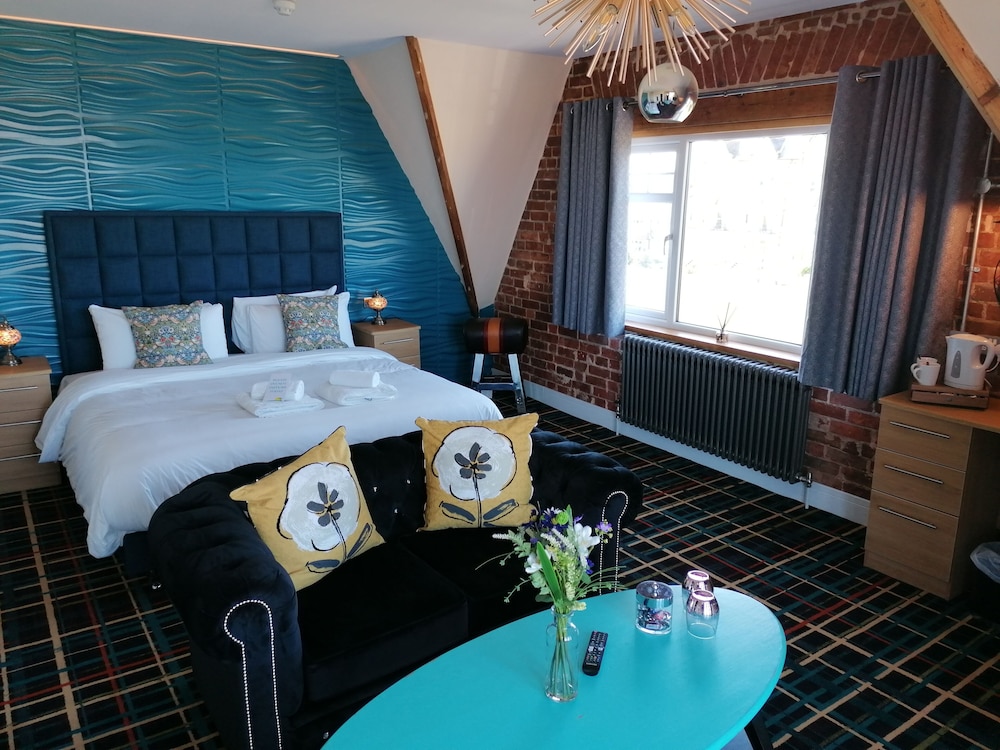 Luxury Studio Suite photo 2