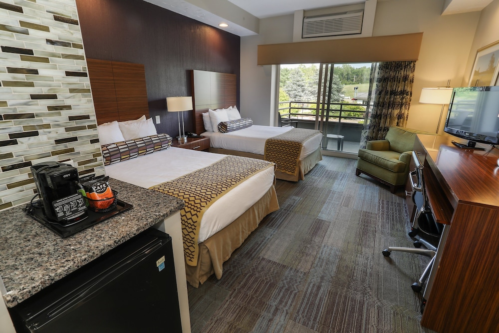 Double Room, 2 Double Beds, Mountain View (Alpine) - Photo 3