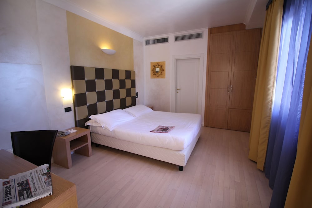 Economy Double Room - Photo 1