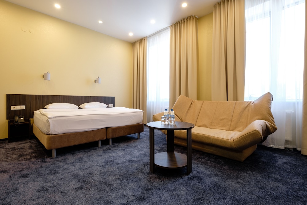 Junior Suite, 1 Queen Bed