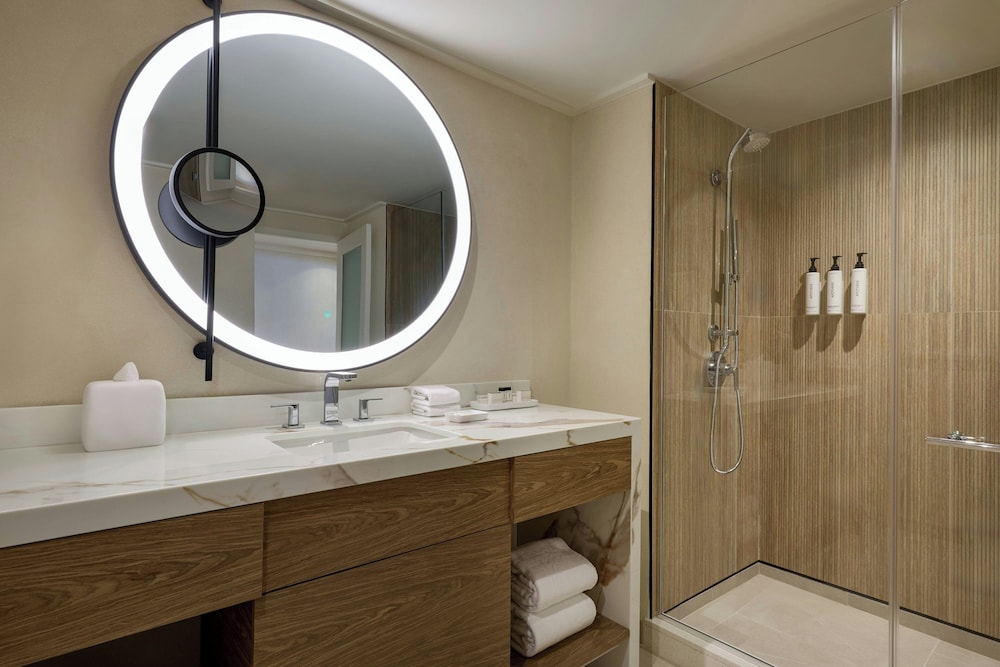 Junior Suite, 2 Queen Beds, Oceanfront ( All-Inclusive Adults Only) photo 2