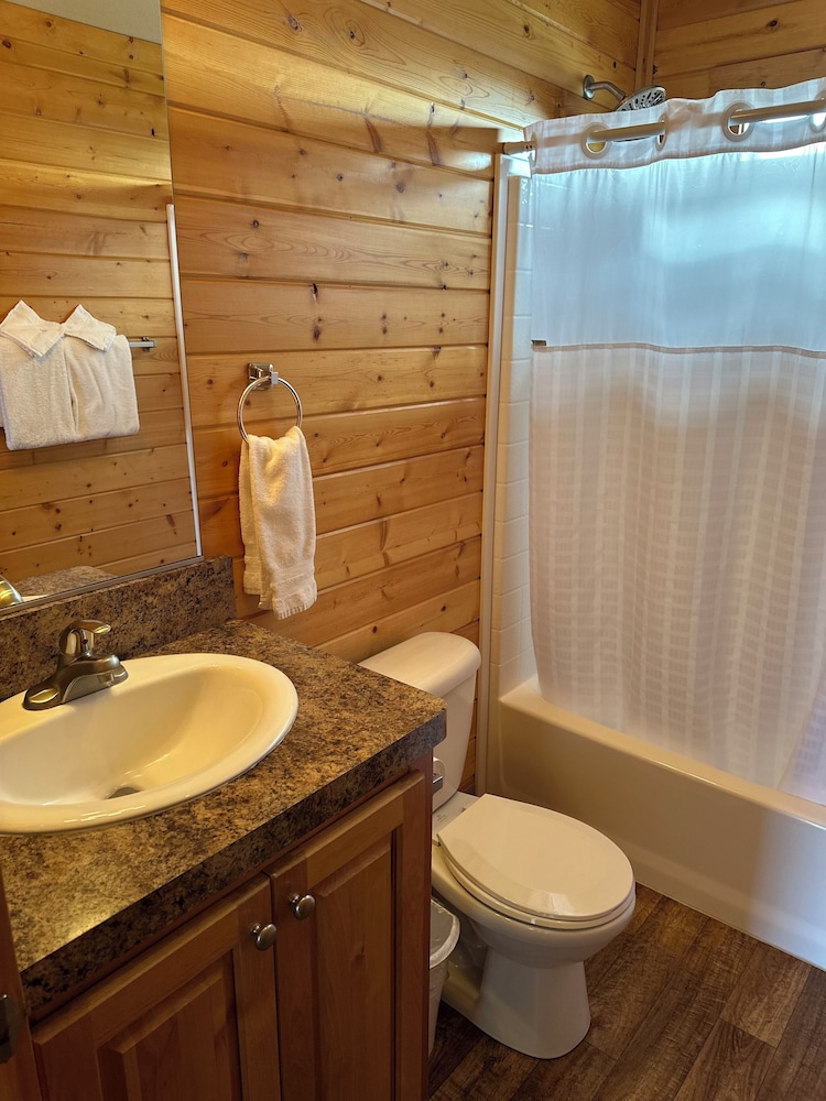 Westport Marina Cottages, Kuva 3