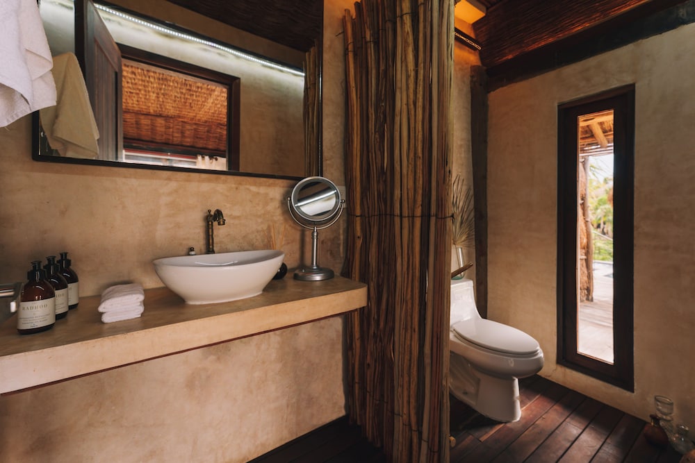 Junior Suite, Pool View - Photo 7