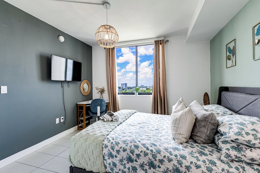 Condo, City View photo 2