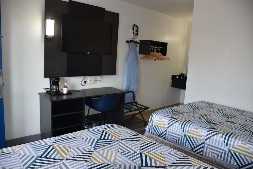 Deluxe Room, 1 Double Bed, Non Smoking, Kitchenette photo 2