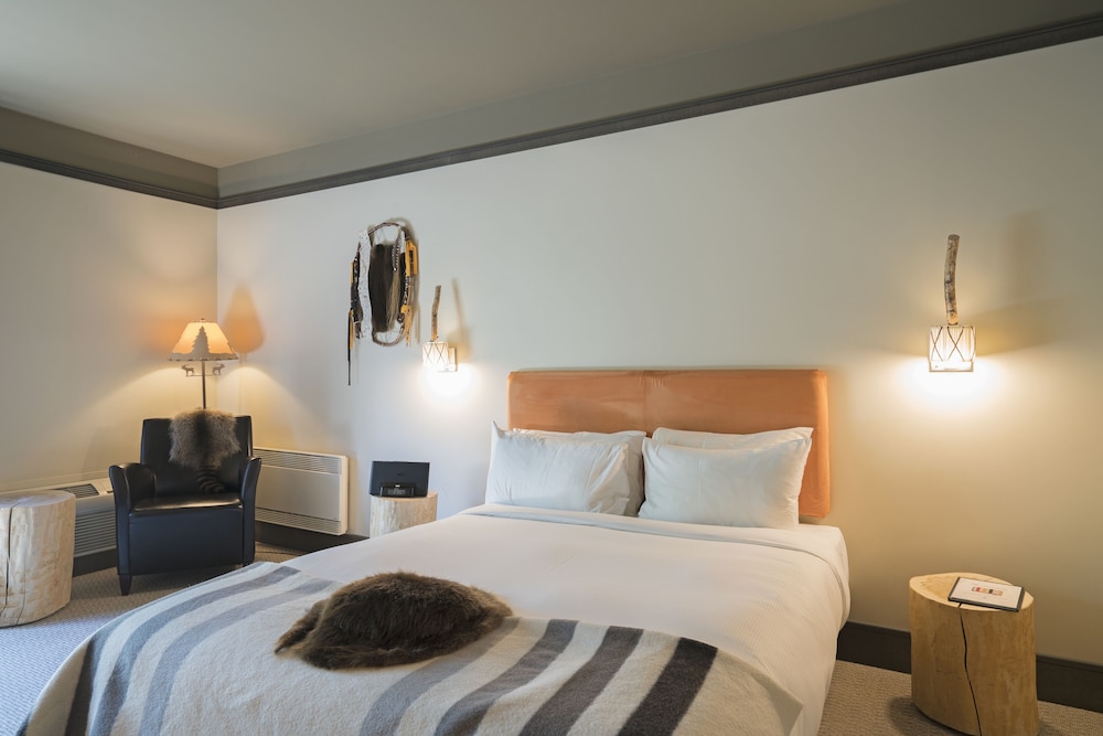 Superior Room, 1 King Bed with Sofa bed photo 1