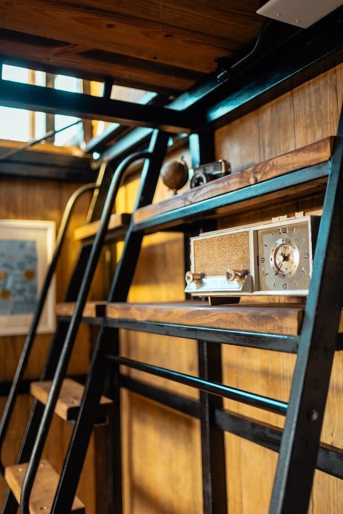 Deluxe Tree House, 1 Queen Bed, Kitchen, Garden View photo 3
