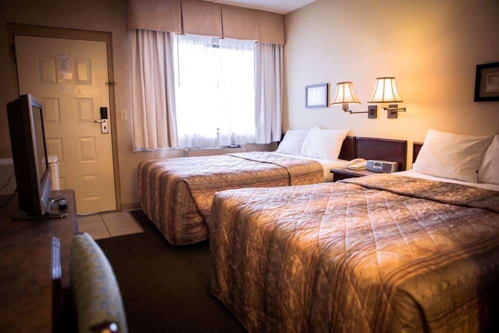 Standard Room, 2 Double Beds - Photo 3