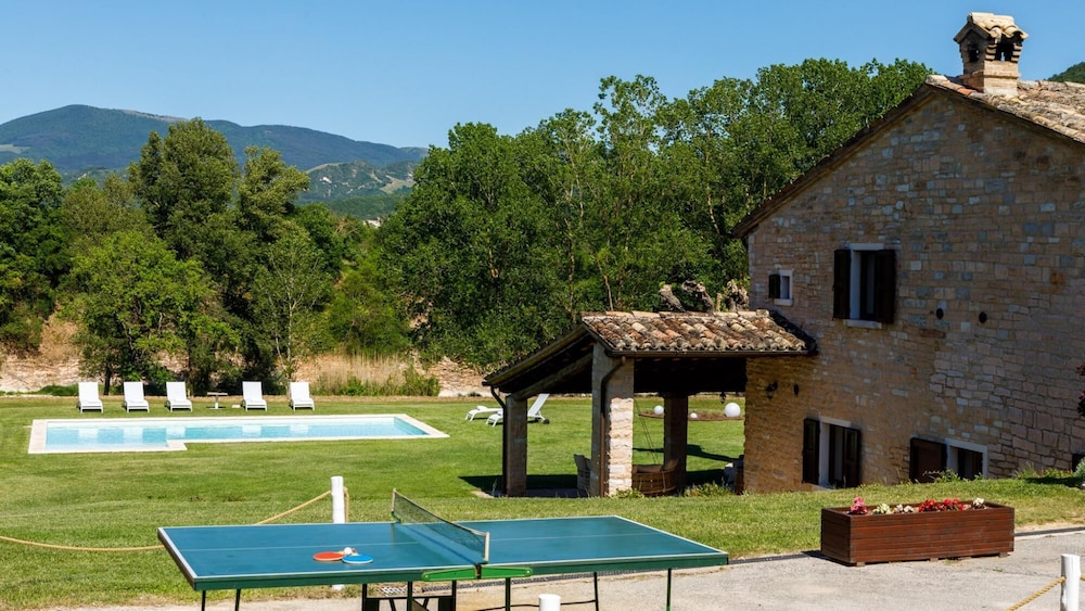 Villa photo 3