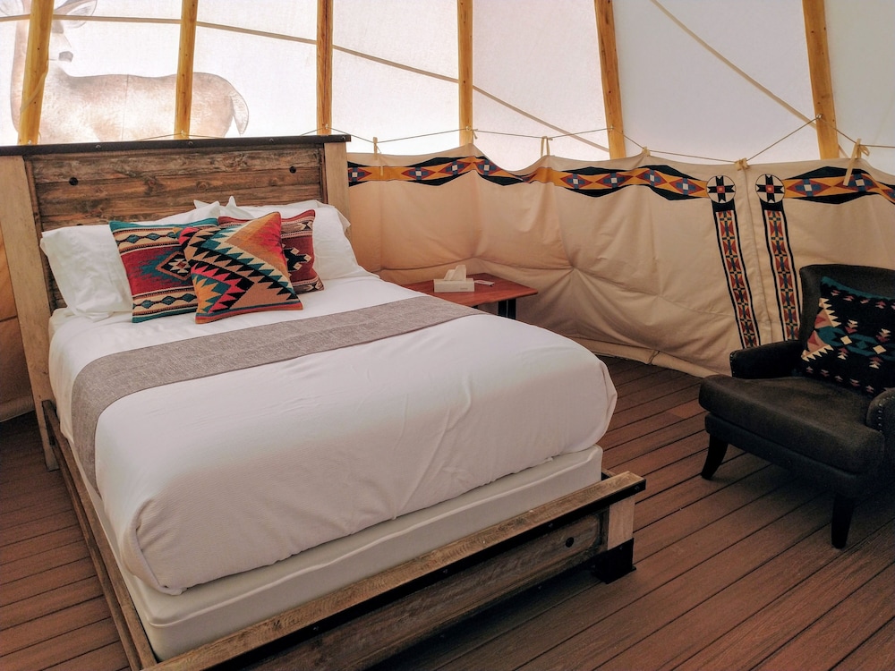 Deluxe Tent