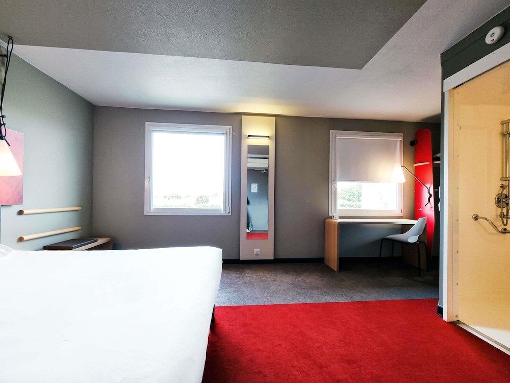 Room, 1 Double Bed, Accessible photo 3