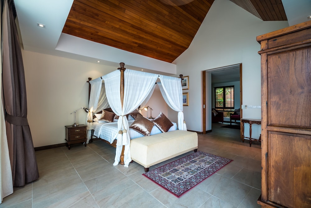 Luxury Villa, Ocean View photo 1