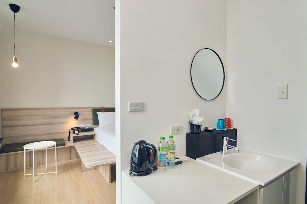 Superior Double Room, River View - Photo 3