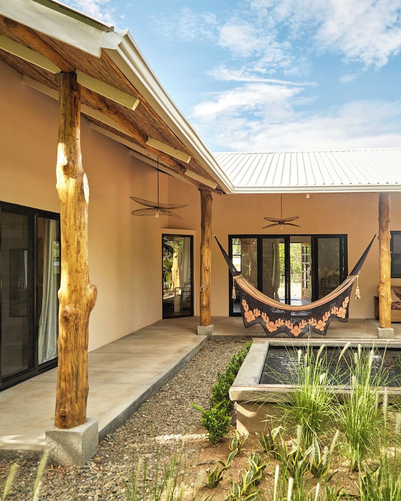 Deluxe House, 2 Bedrooms, Private Pool photo 2