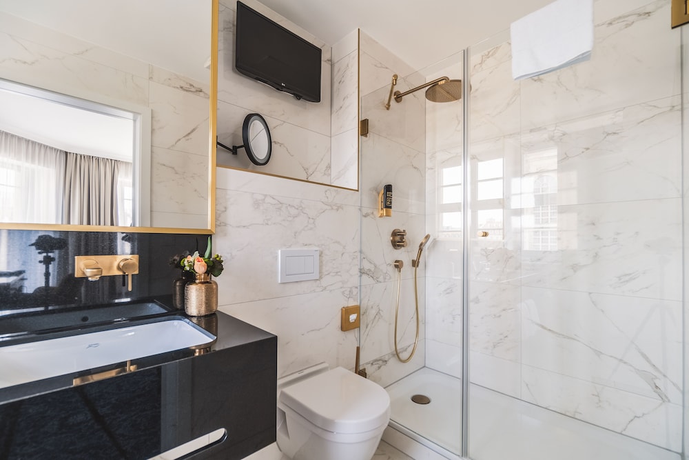 Premium Junior Suite - Photo 7