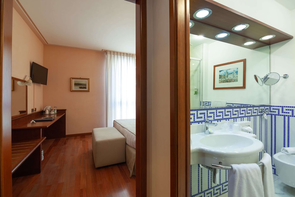 Double Room Single Use photo 3