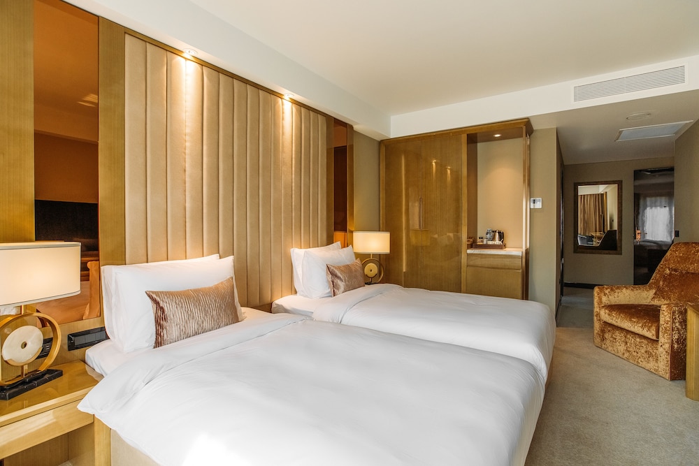 Superior Twin Room - Photo 1