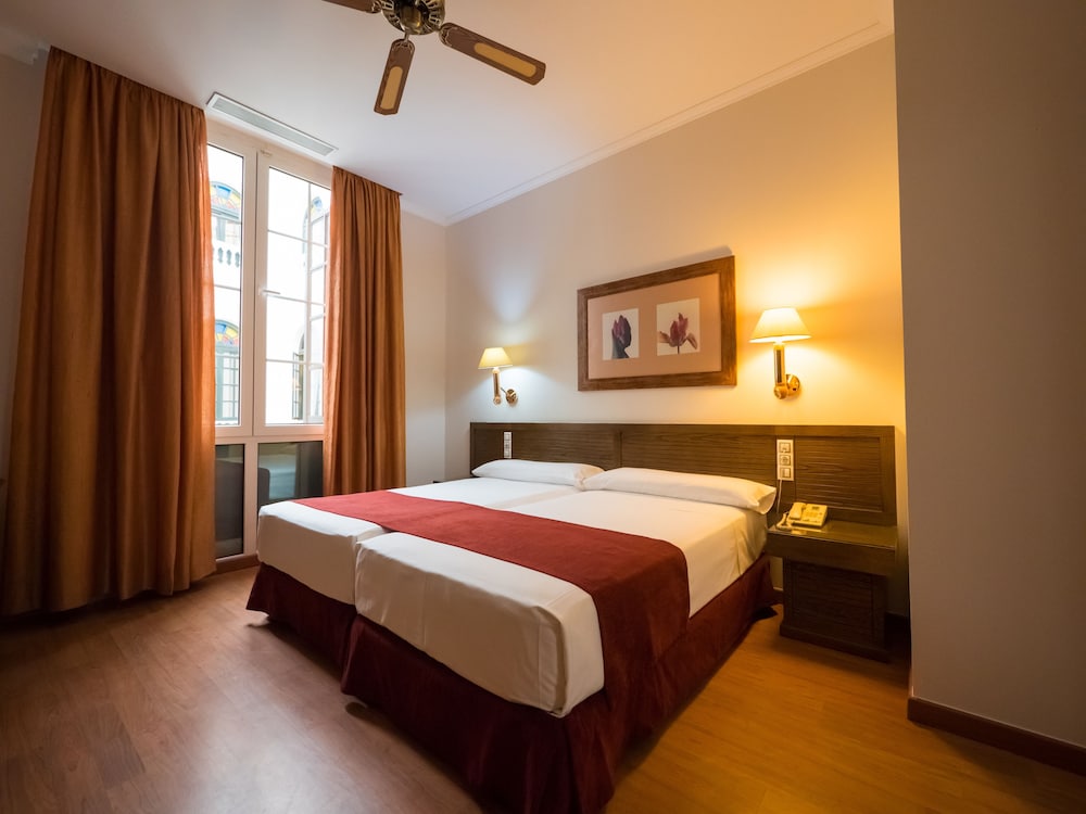 Double Room - Photo 3