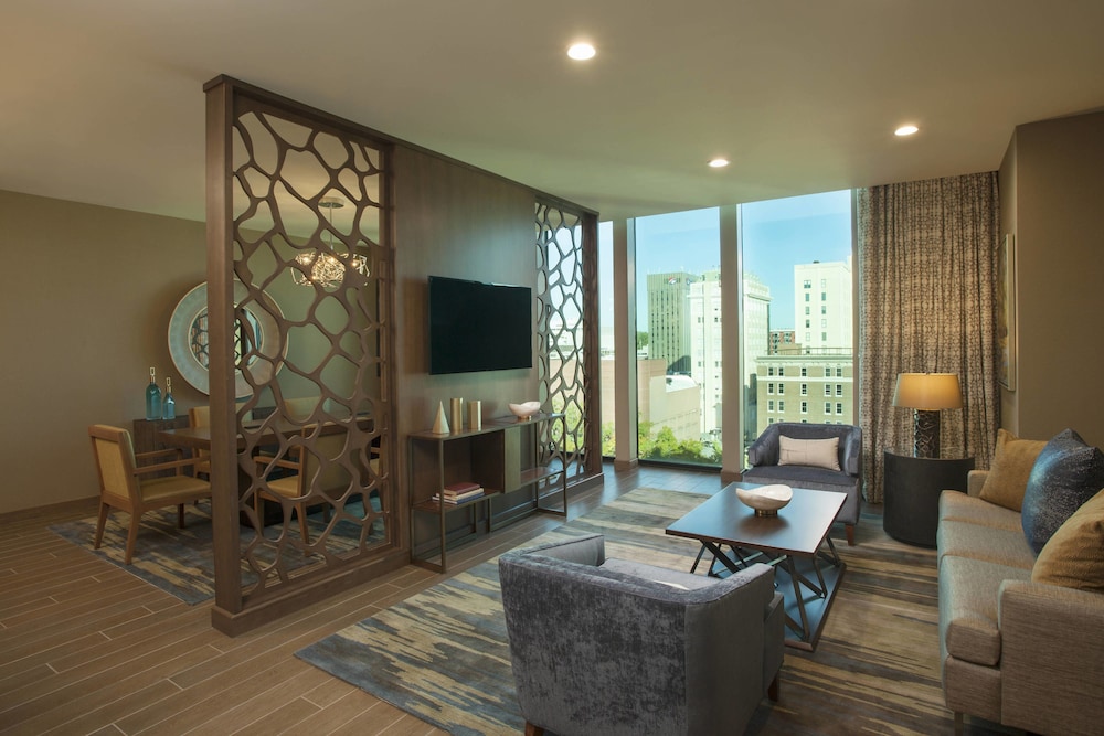 Suite, 1 Bedroom (Mobility Accessible, Tub)