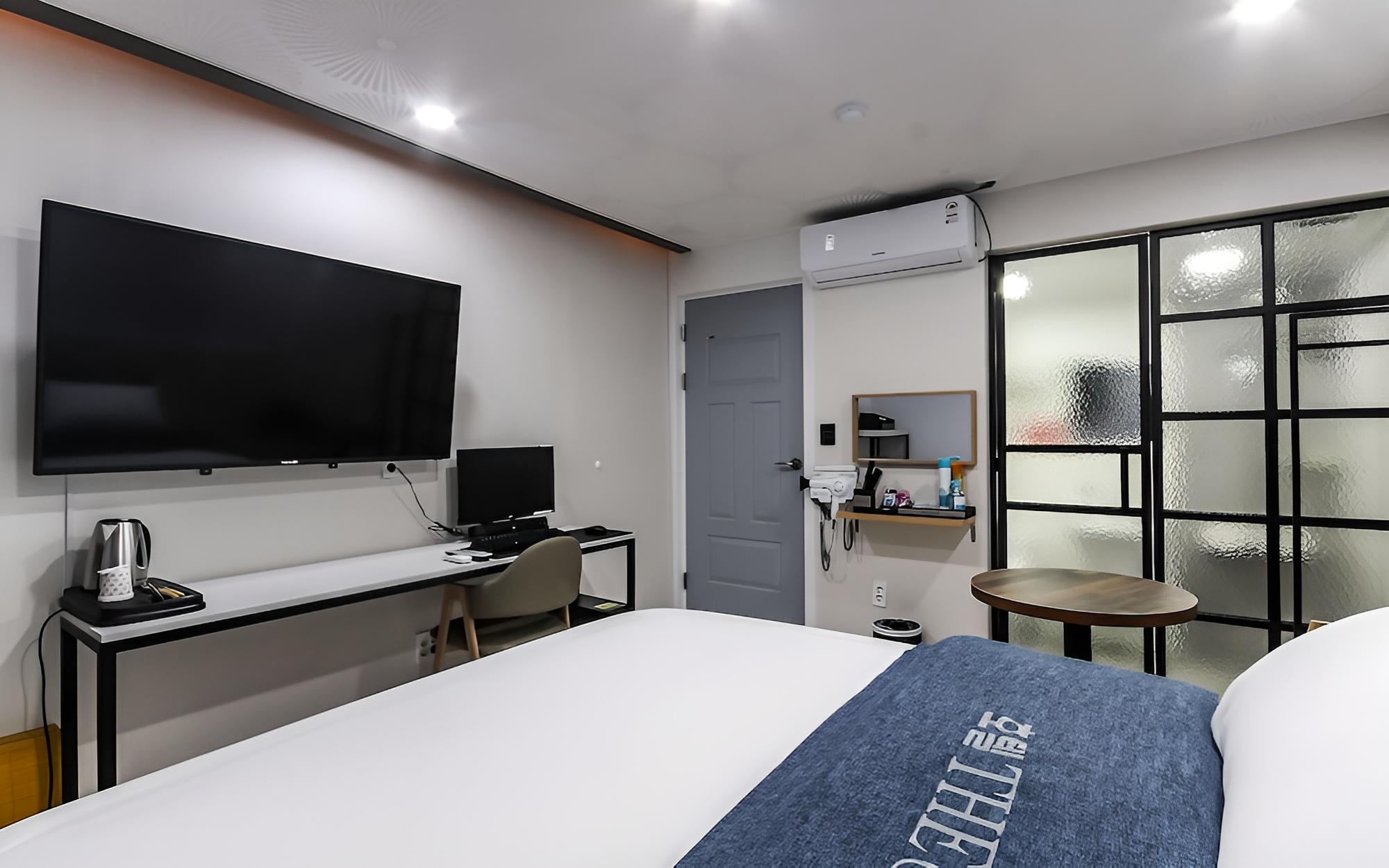 Room (Standard room (PC Netflix TV Disney a) - Photo 9