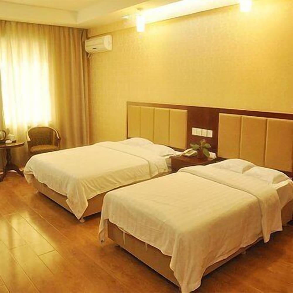 Standard Room, 2 Twin Beds photo 1