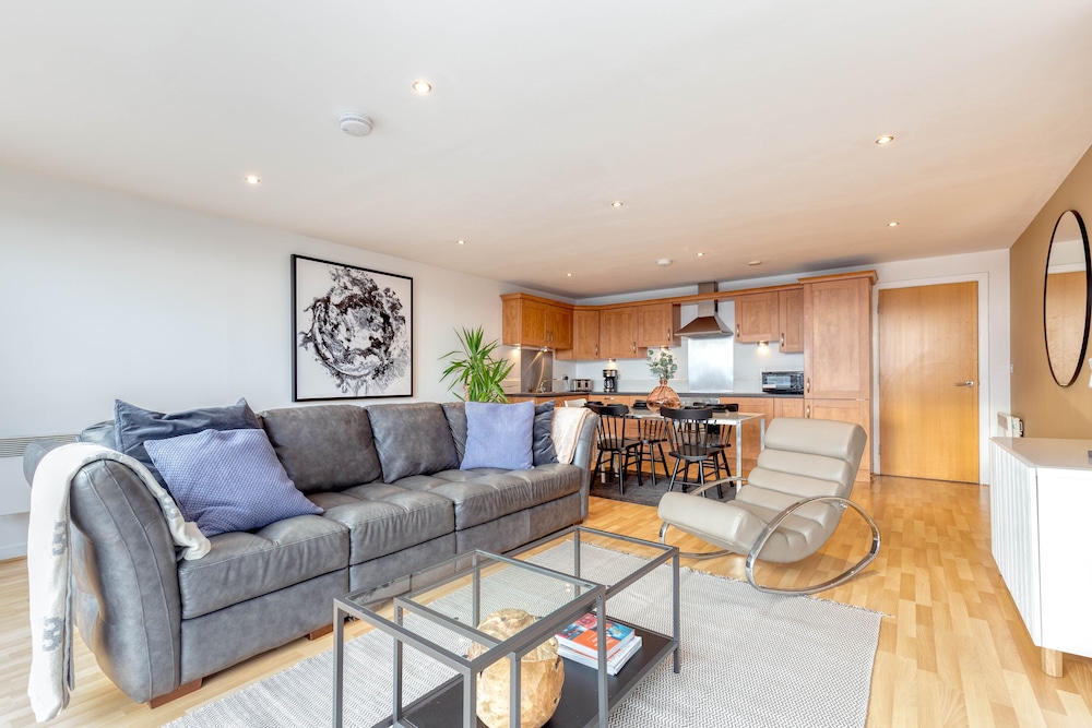 Riverview Apartments, Foto 10