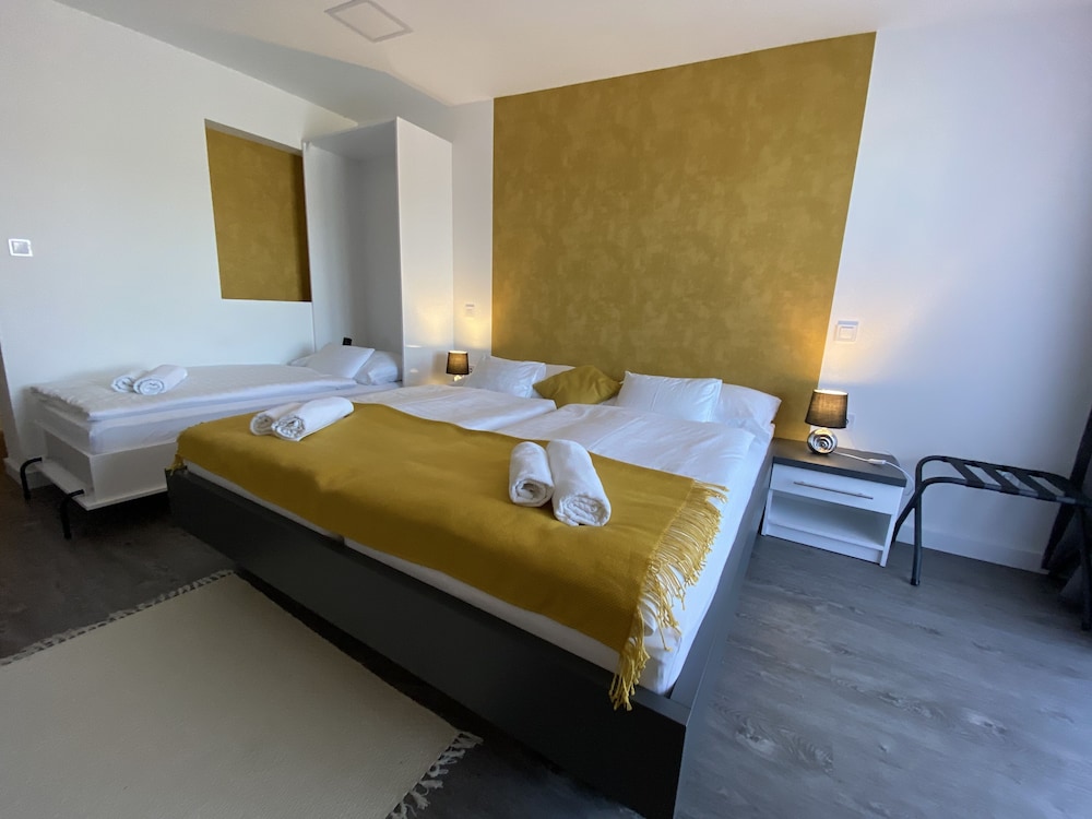 Deluxe Triple Room (6) photo 2