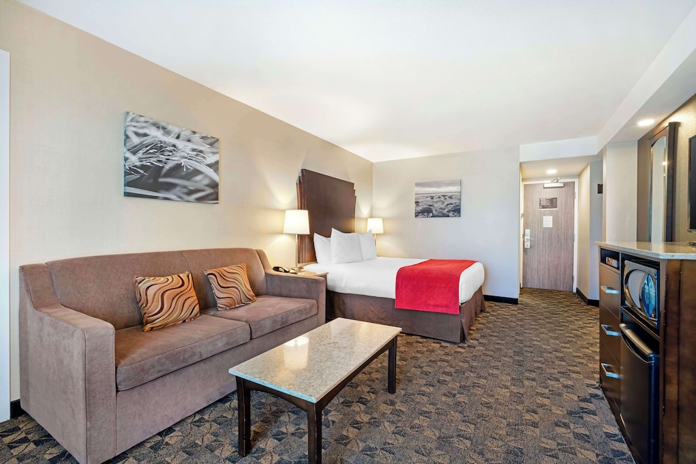 Suite, Multiple Beds, Non Smoking, Balcony (with Sofabed)