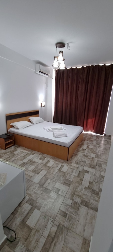 Standard Double Room, with balcony, no view photo 3