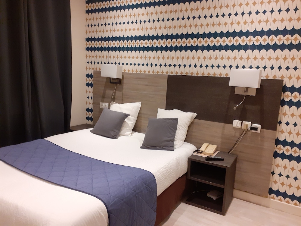 Comfort Single Room, 1 Queen Bed